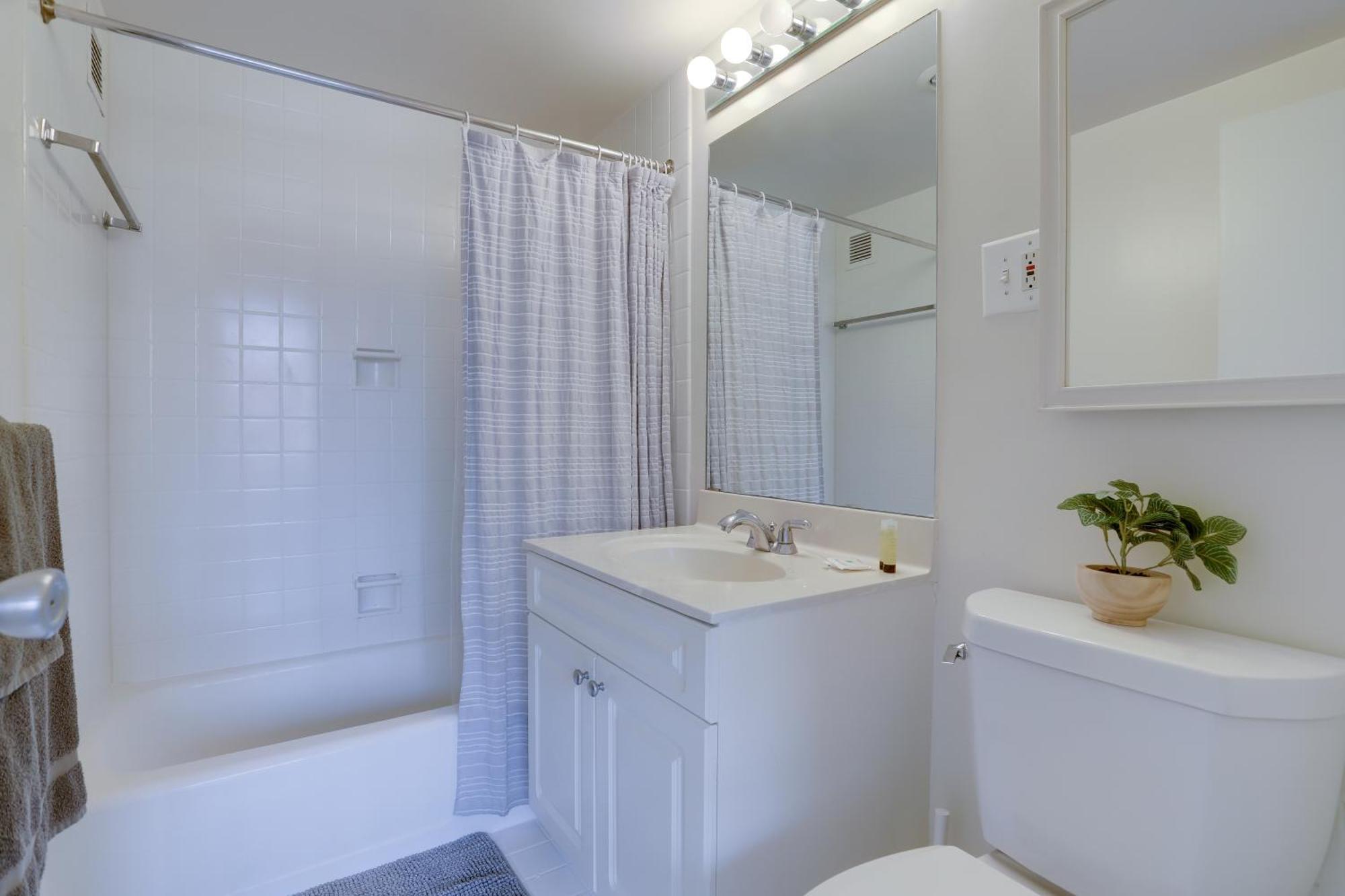 Beautiful 2Br Apartment At Crystal City With Gym Arlington Exterior foto